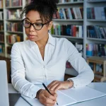 An AP teacher uses UWorld’s online instructional resources to plan lessons